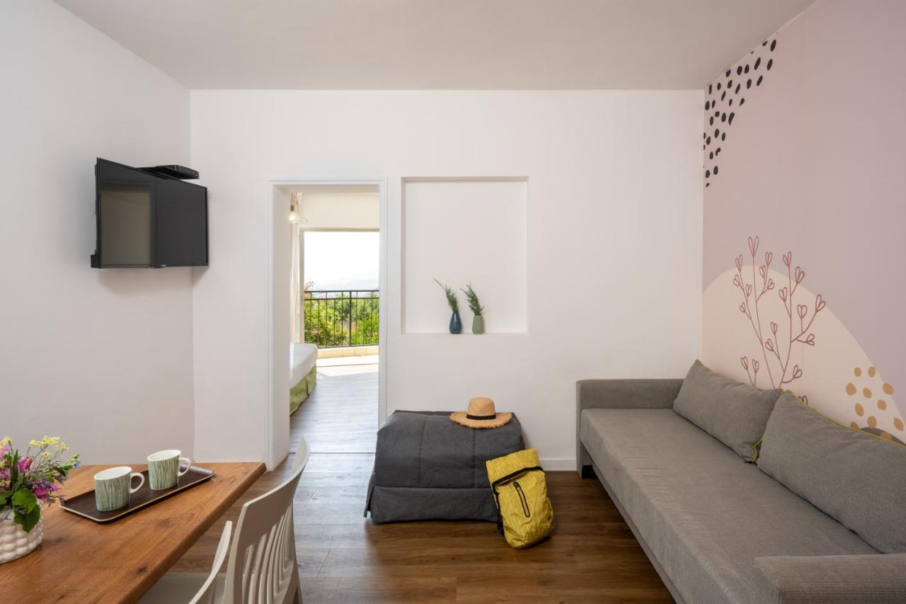 Travel Hotel Eilon Elon エクステリア 写真